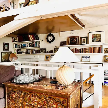 Daire Magnificent Duplex With Terrace Near St Germain Paris