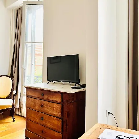 Apartment Magnificent Duplex With Terrace Near St Germain